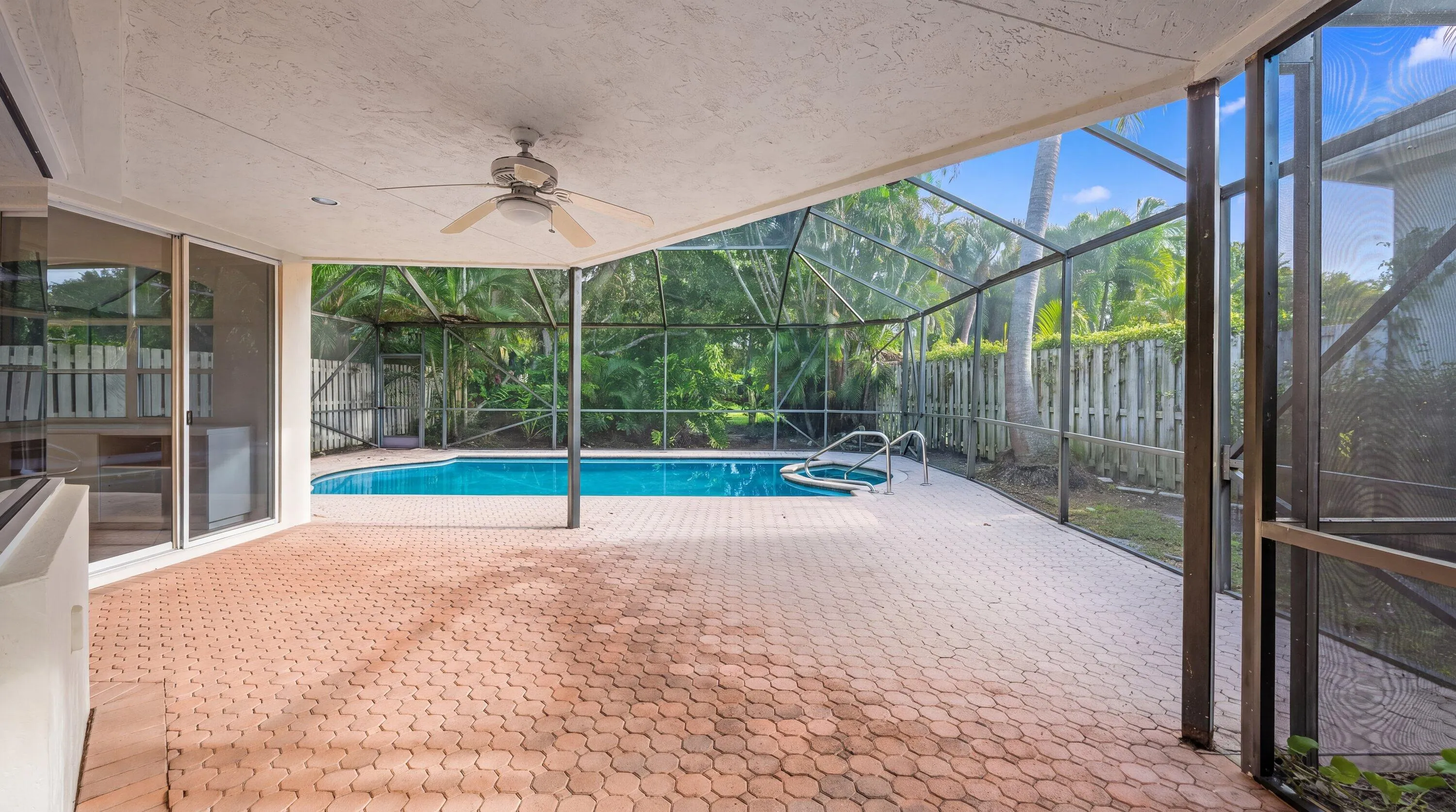 12563 MALLET Circle