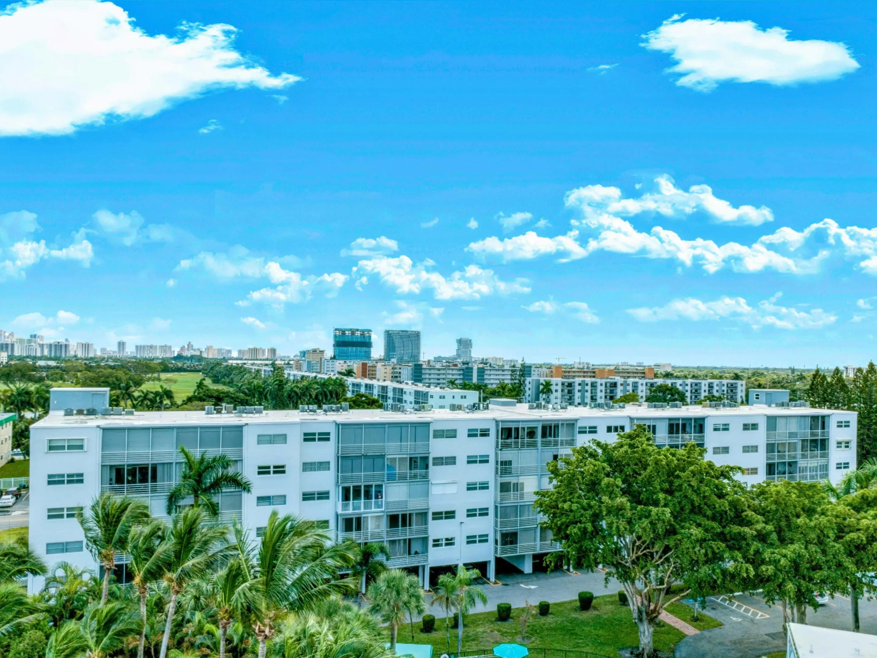 1425 ATLANTIC SHORES Boulevard #307