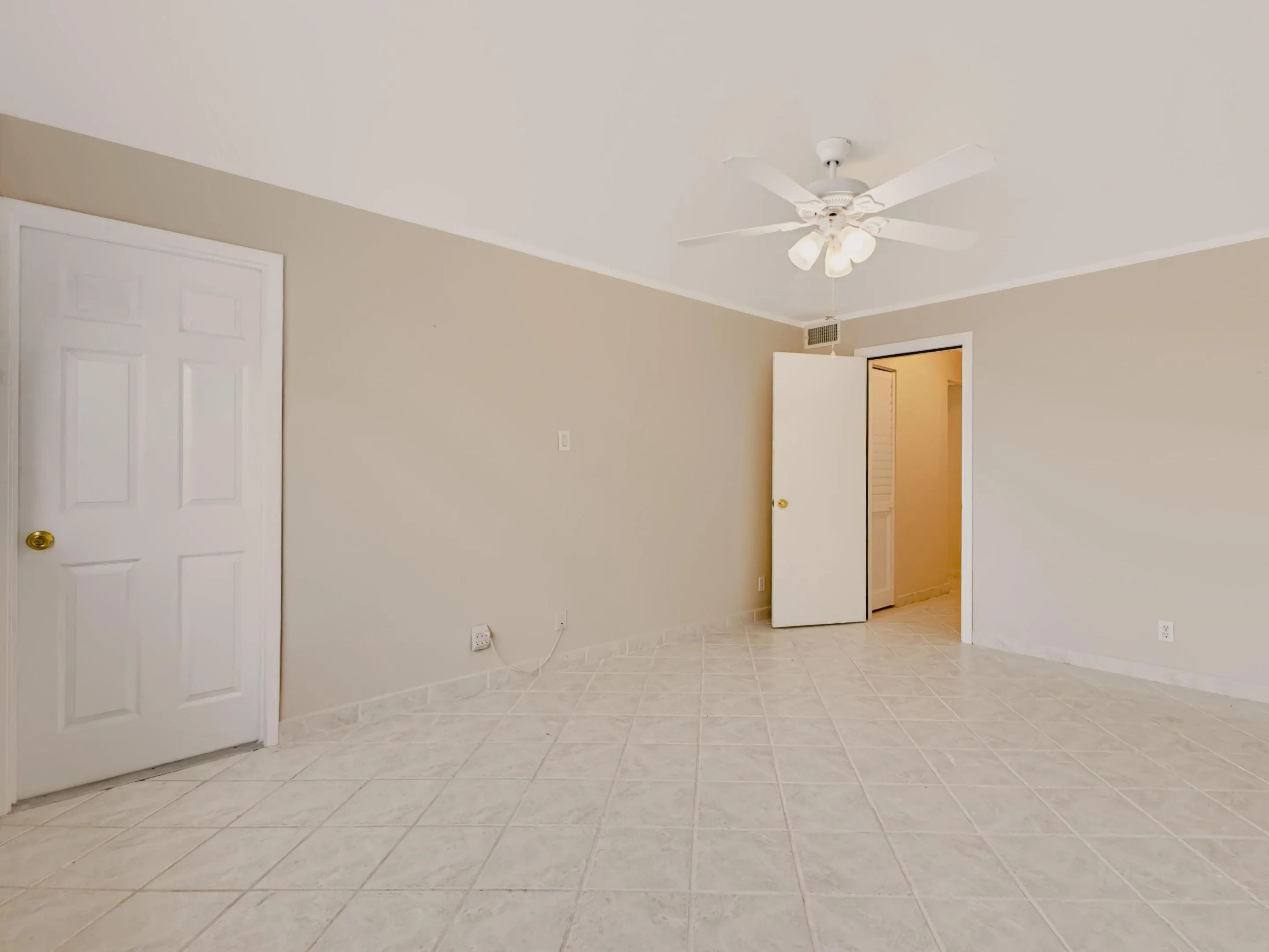 1425 ATLANTIC SHORES Boulevard #307