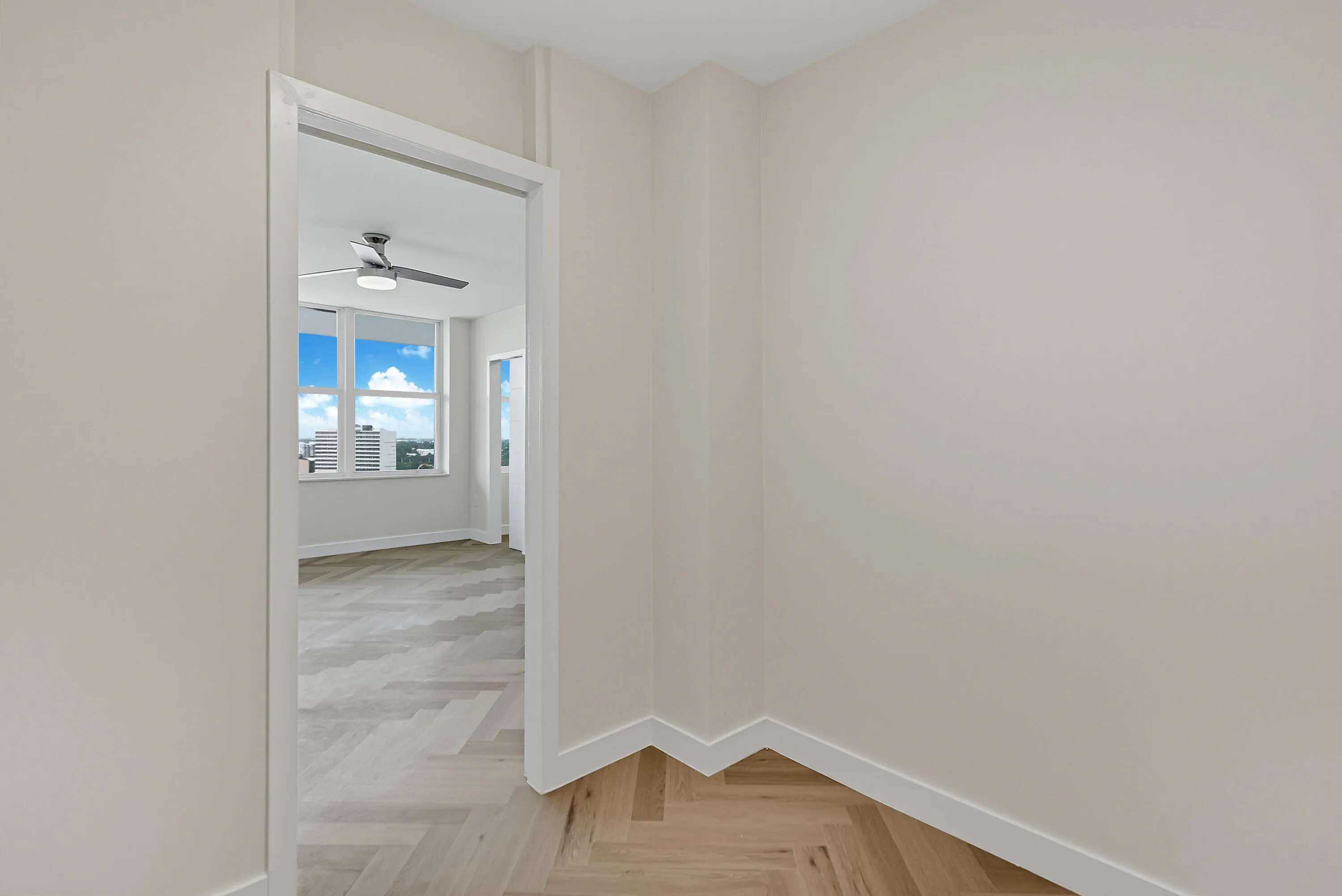 888 INTRACOASTAL Drive #16E