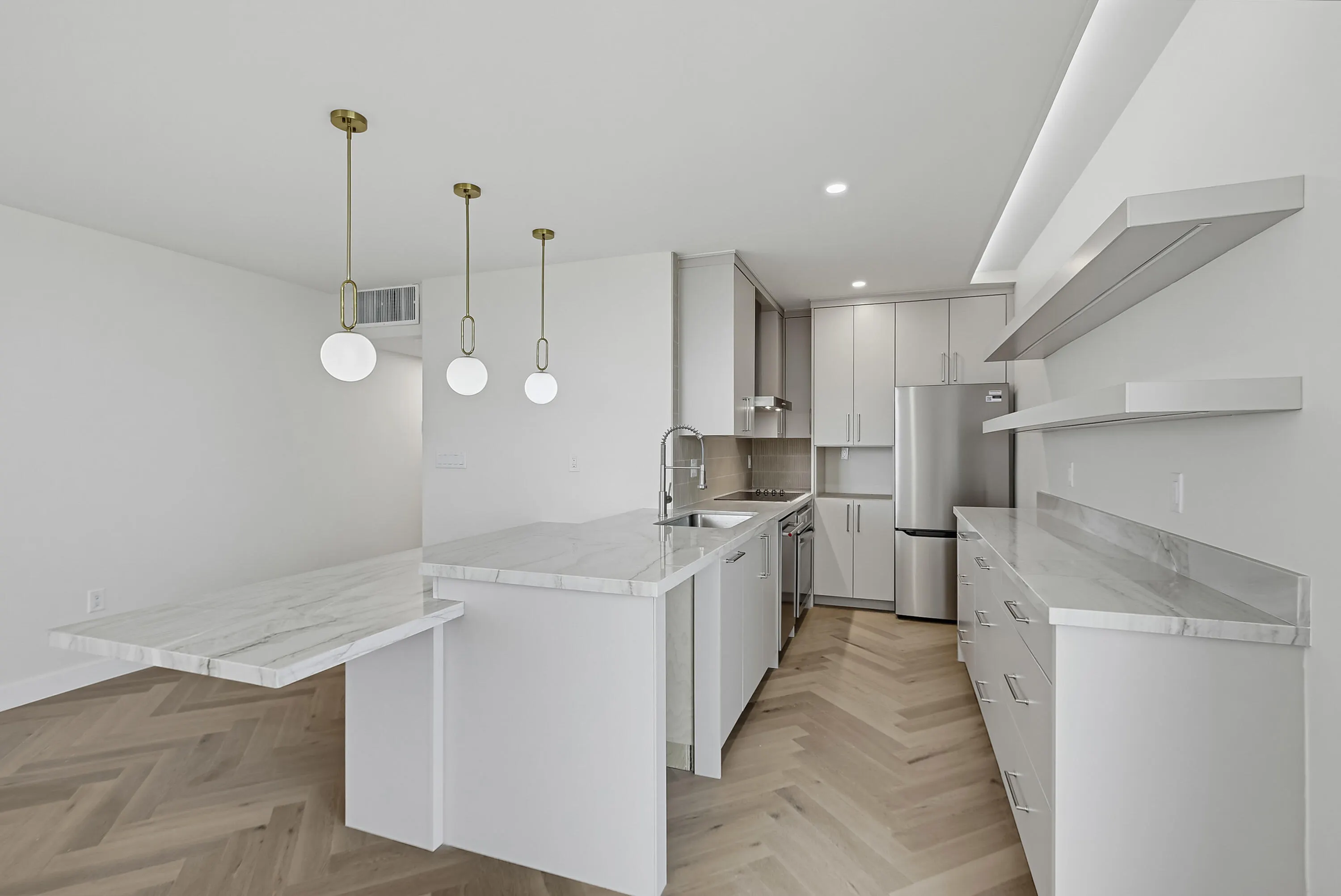 888 INTRACOASTAL Drive #16E