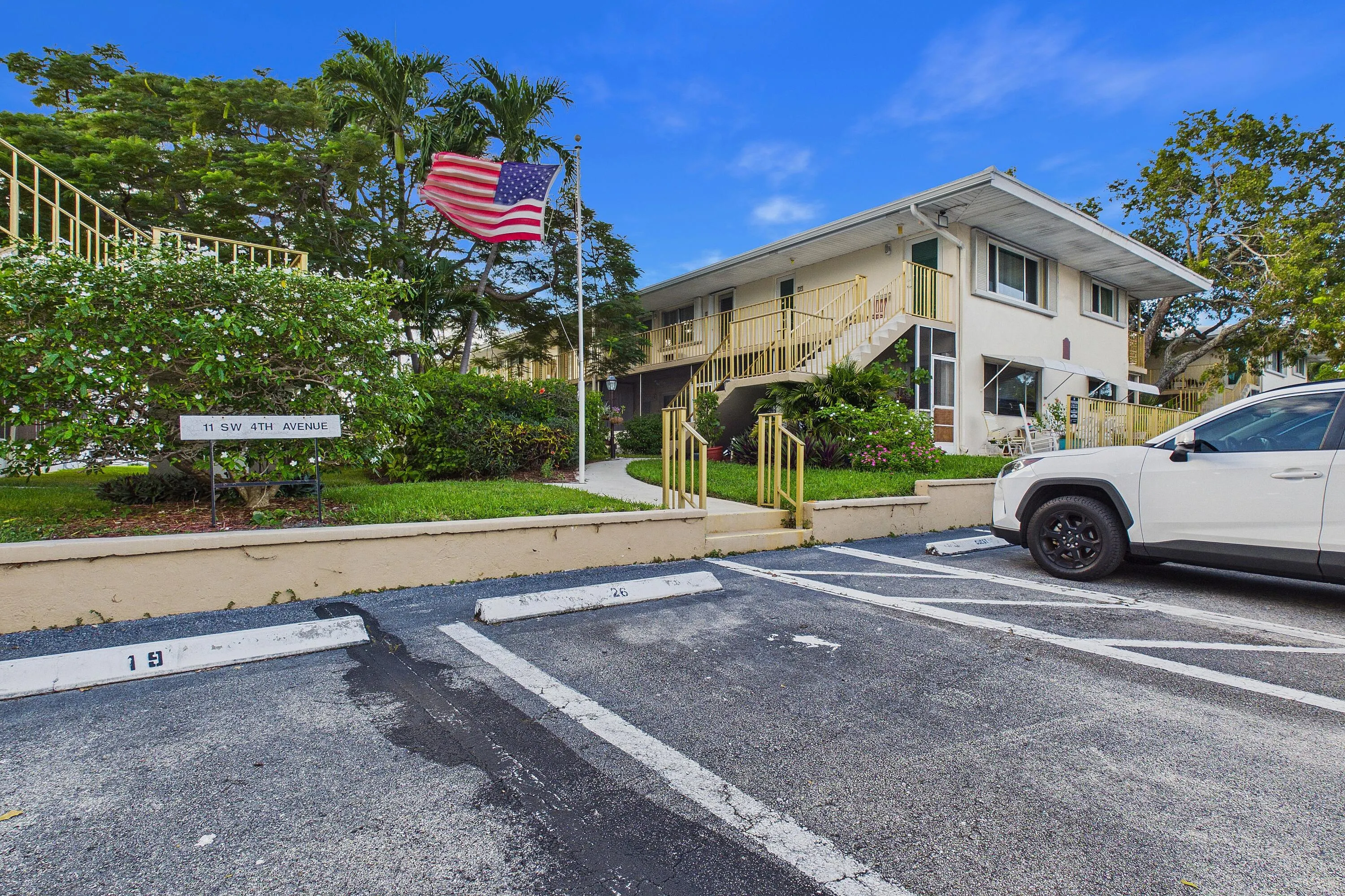 11 SW 4TH Avenue #20