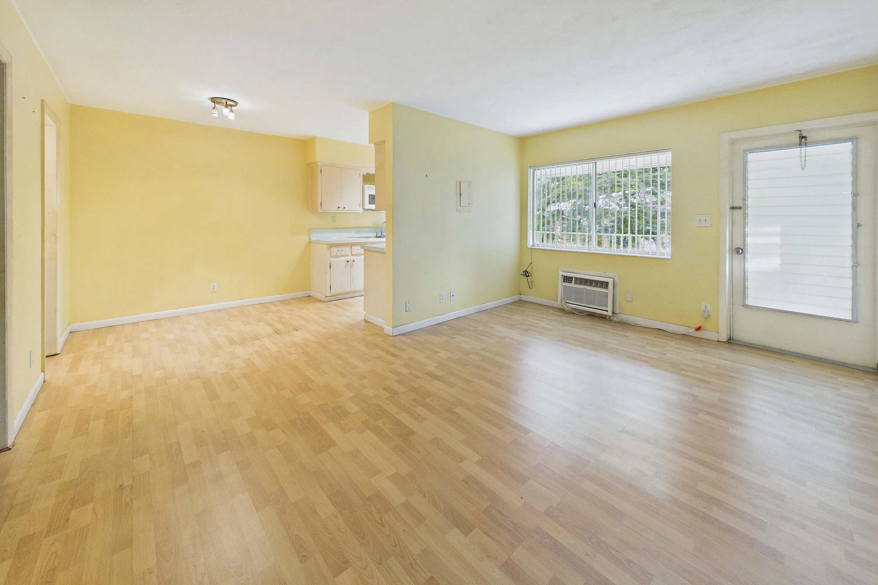 11 SW 4TH Avenue #20