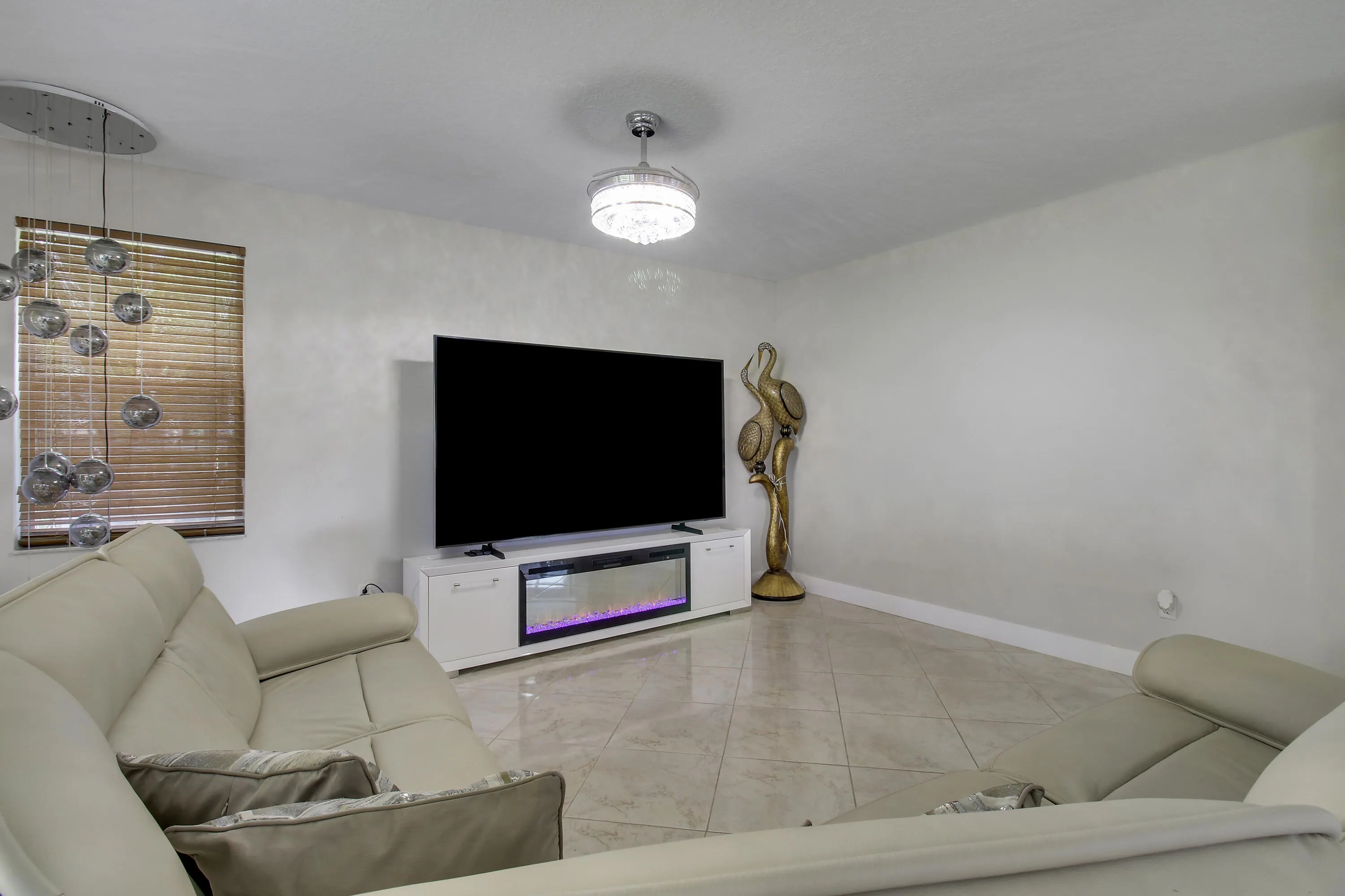 2174 Balsan Way