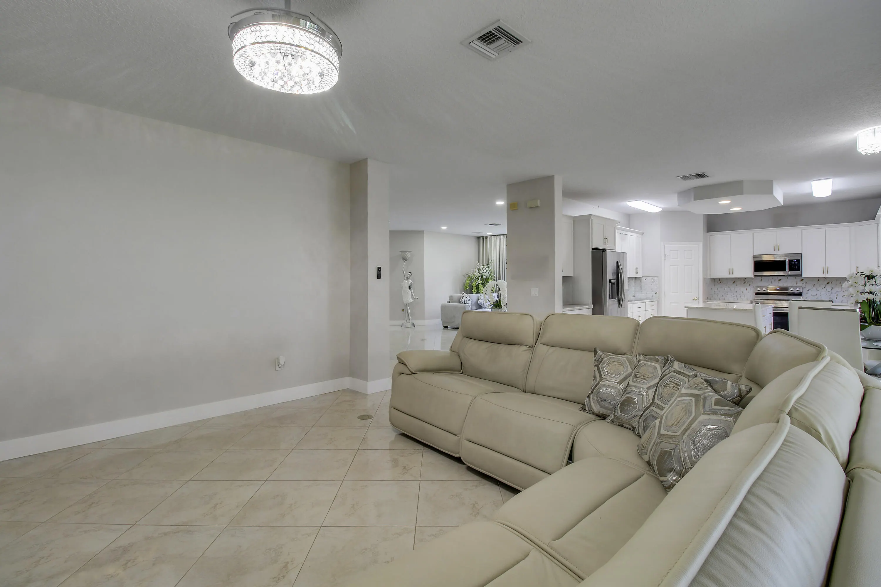 2174 Balsan Way