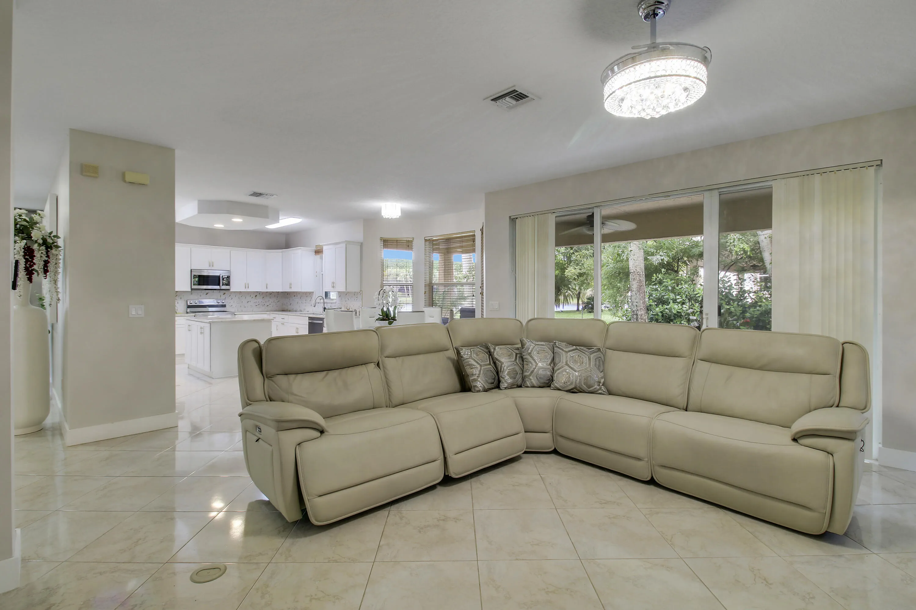 2174 Balsan Way