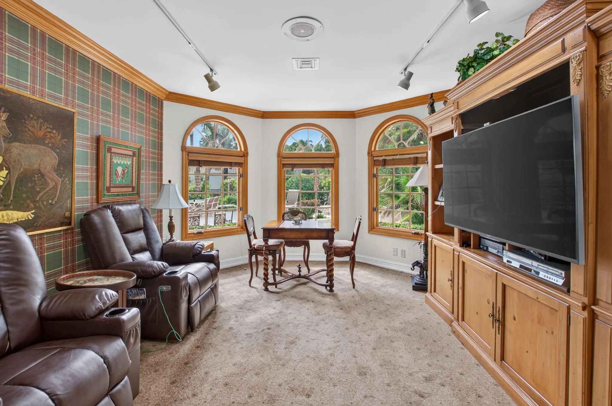 7603 CEDARWOOD Circle