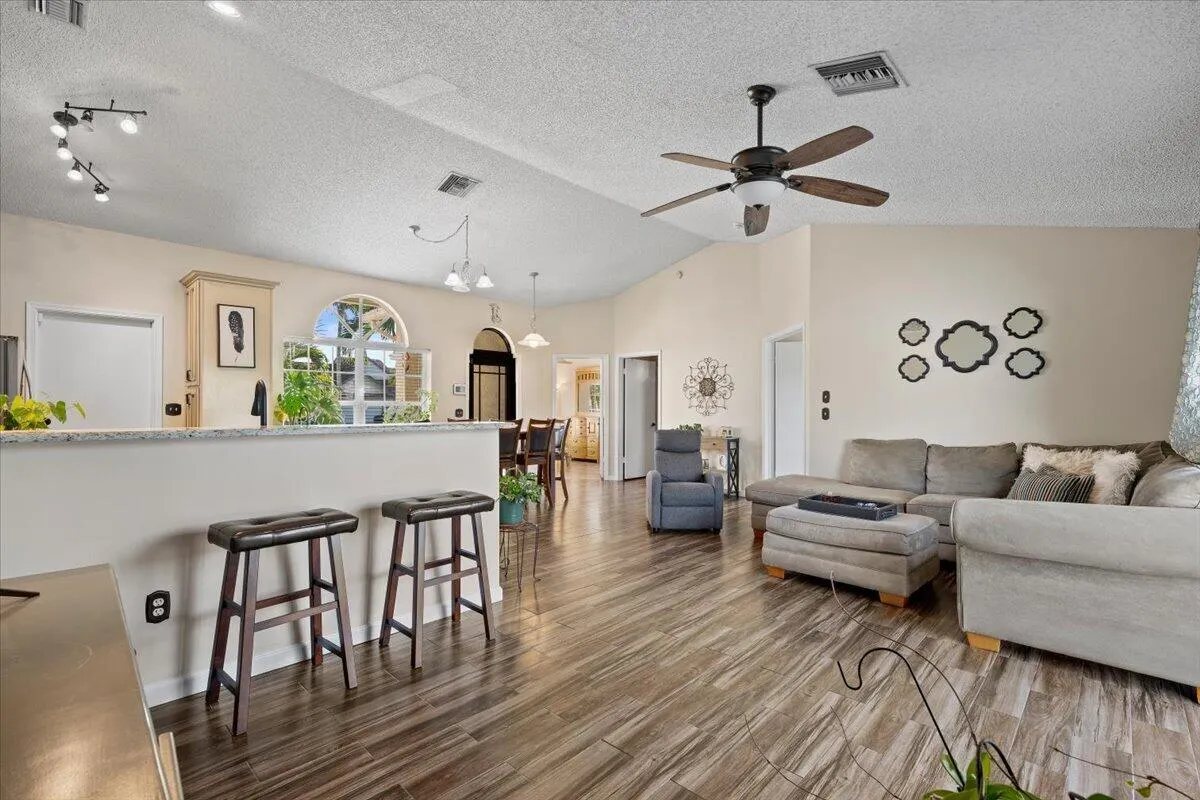 13016 MEADOWBREEZE Drive