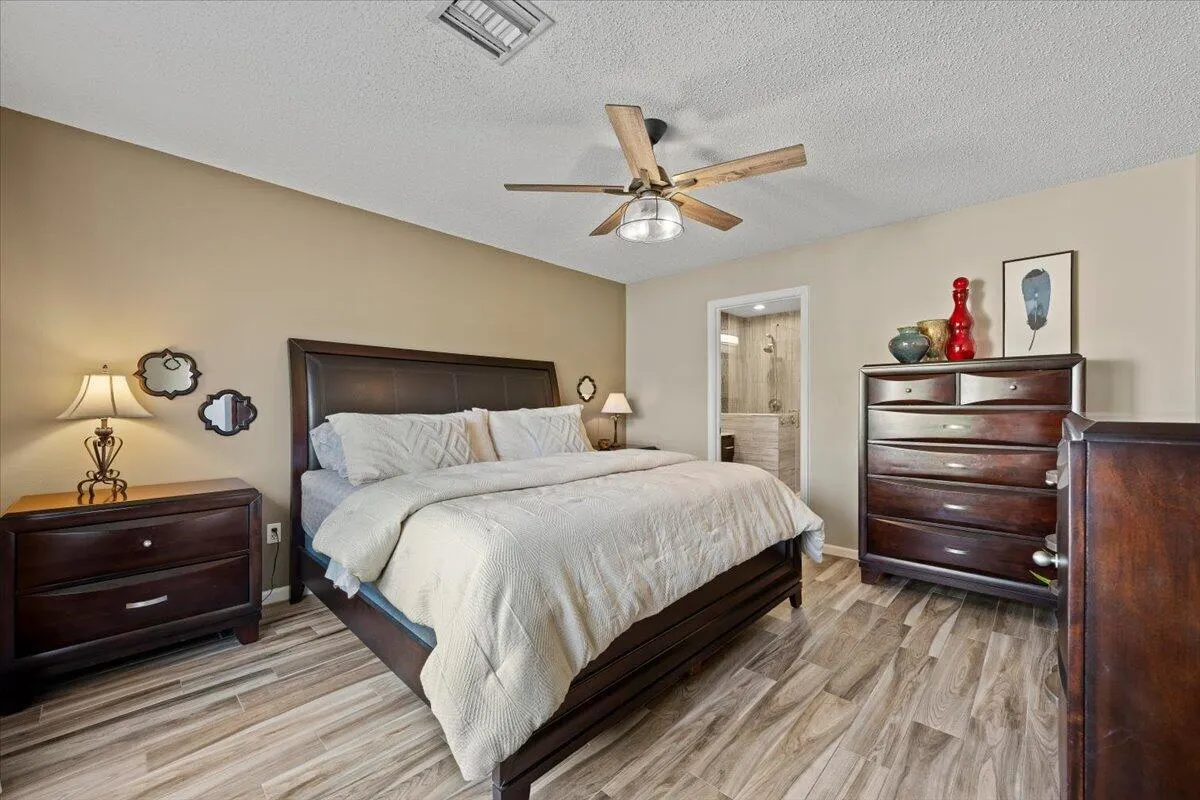 13016 MEADOWBREEZE Drive