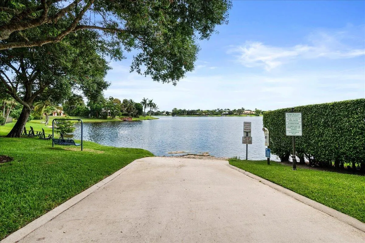 13016 MEADOWBREEZE Drive