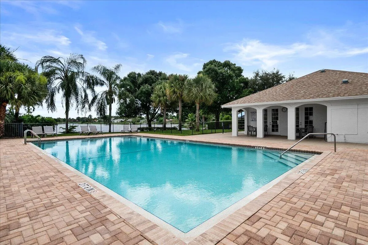 13016 MEADOWBREEZE Drive