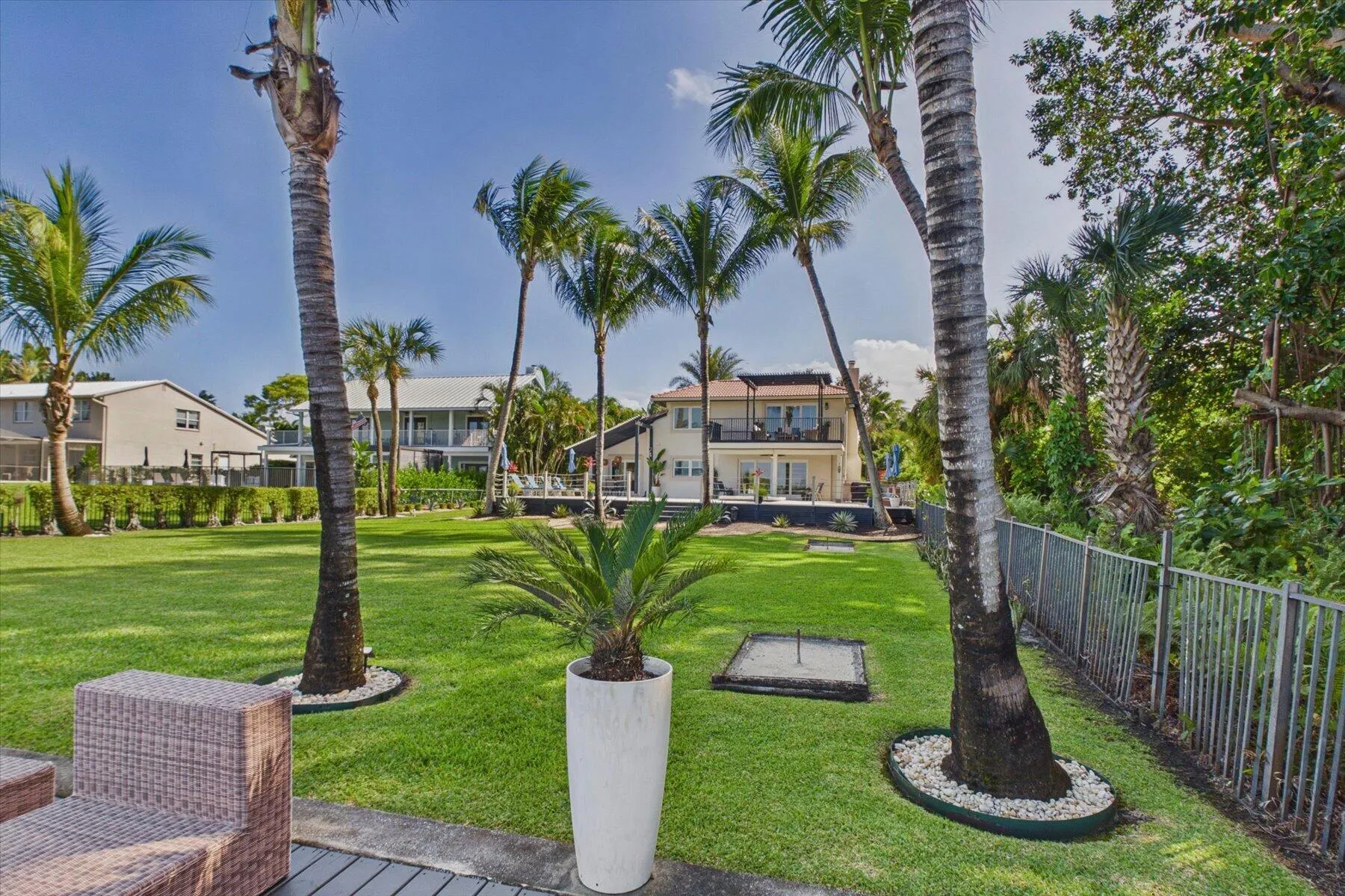 2092 CIRCLE PLACE Drive