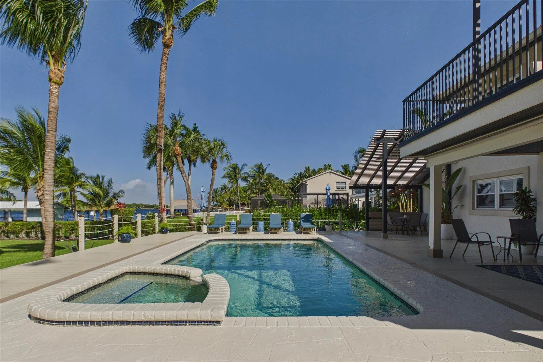 2092 CIRCLE PLACE Drive