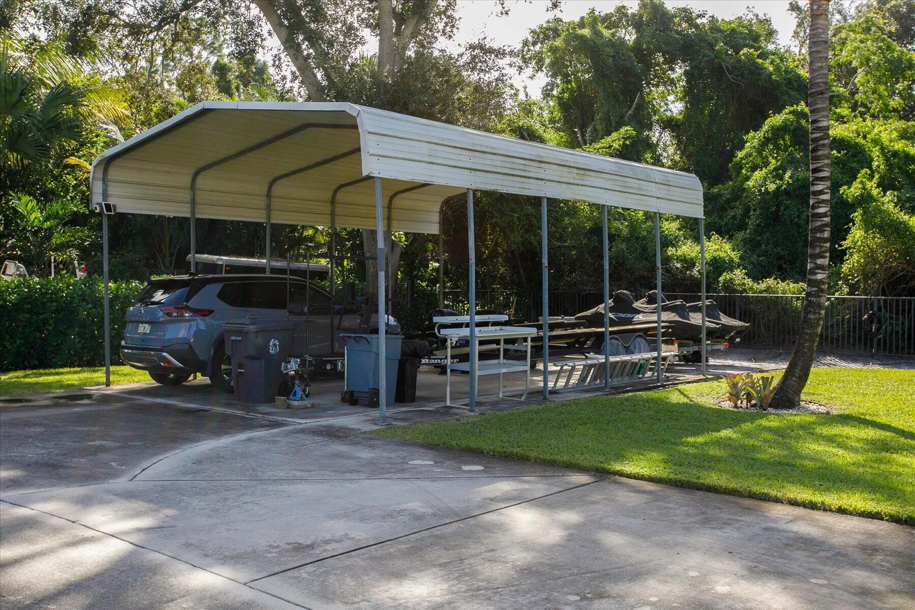 2092 CIRCLE PLACE Drive
