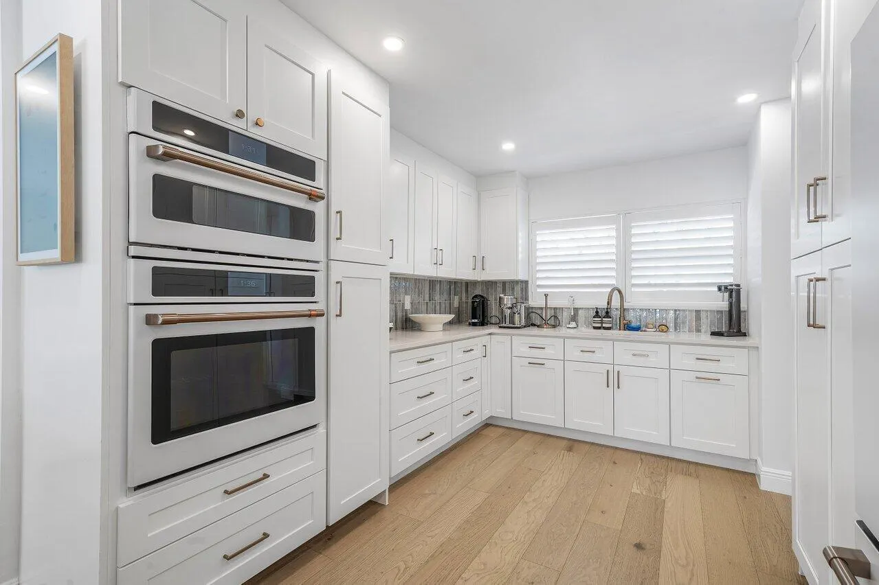 319 NW 15TH Street