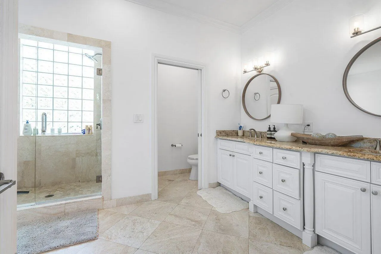 319 NW 15TH Street