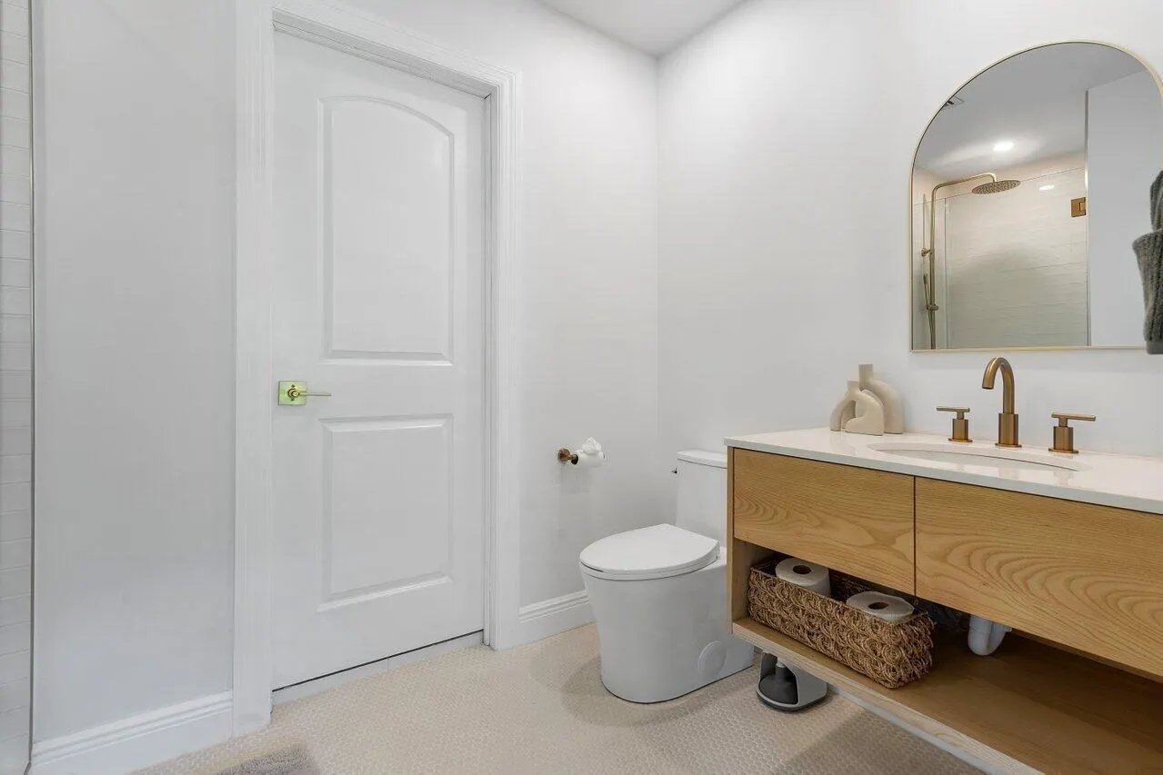 319 NW 15TH Street