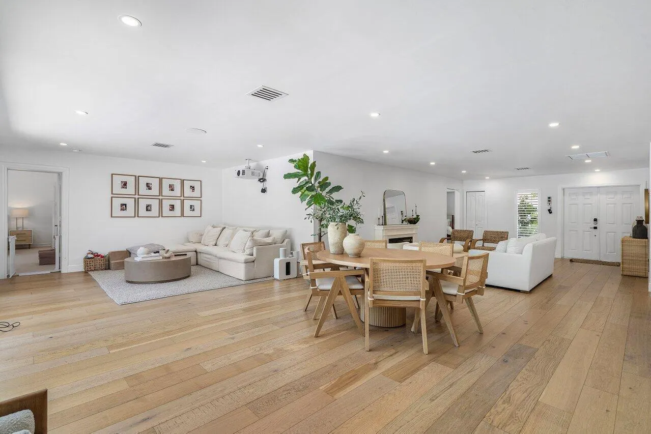 319 NW 15TH Street