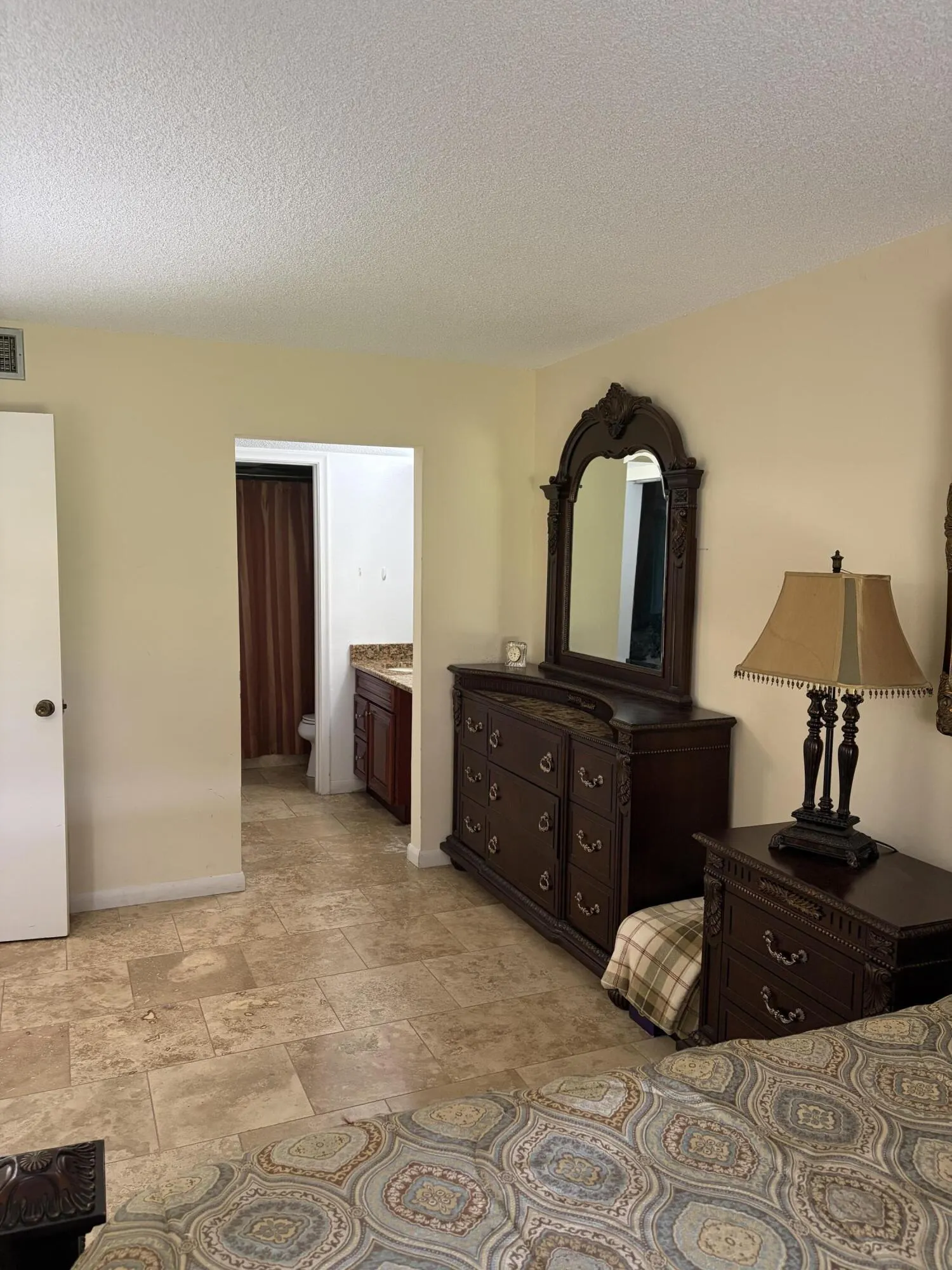 2800 FIORE Way #1060