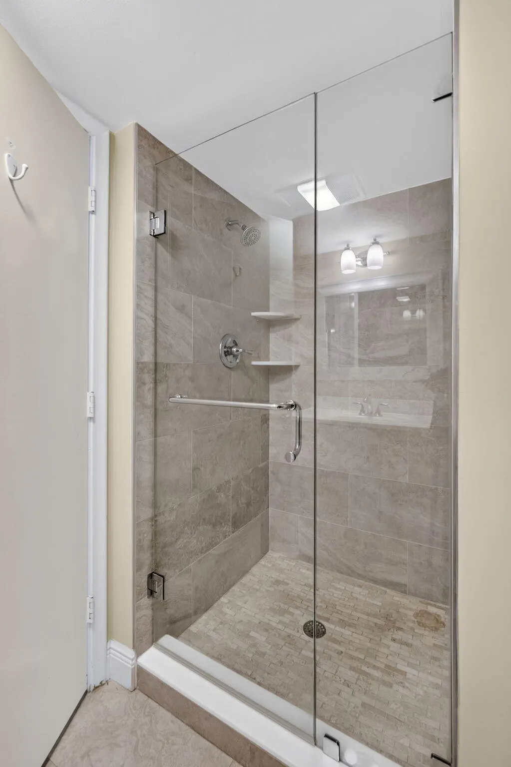3400 N OCEAN Drive #807