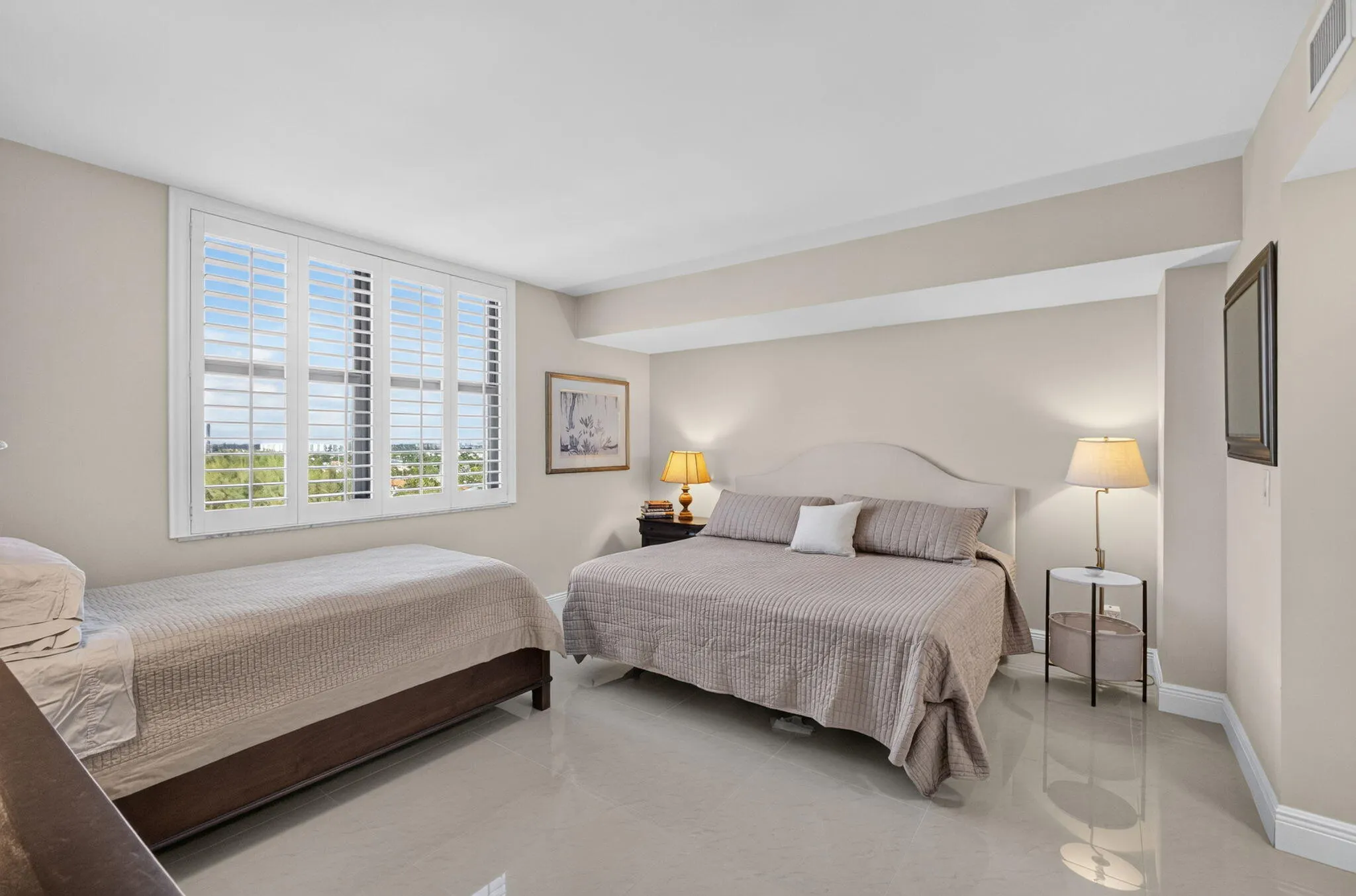 3400 N OCEAN Drive #807