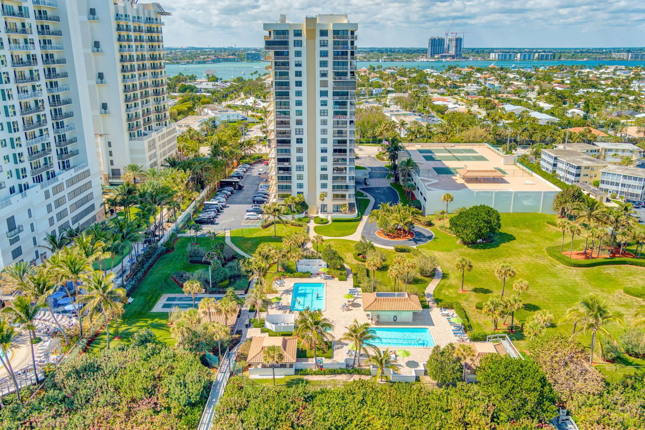 3400 N OCEAN Drive #807