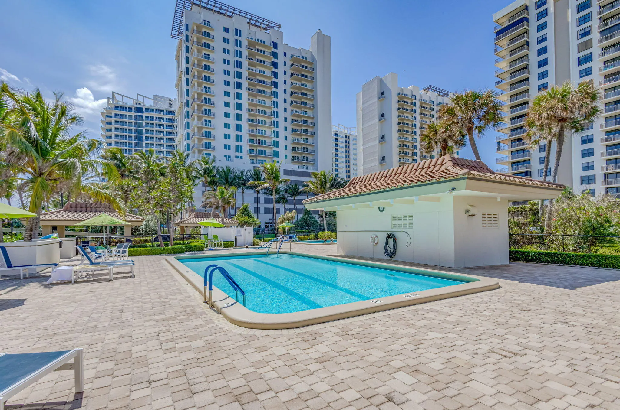 3400 N OCEAN Drive #807