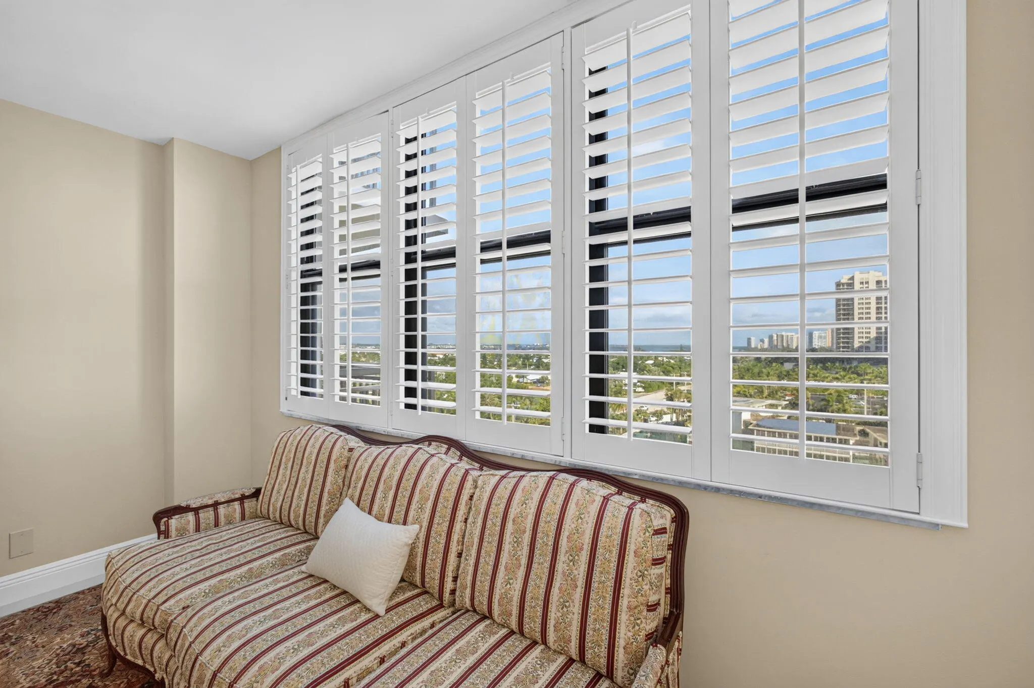 3400 N OCEAN Drive #807