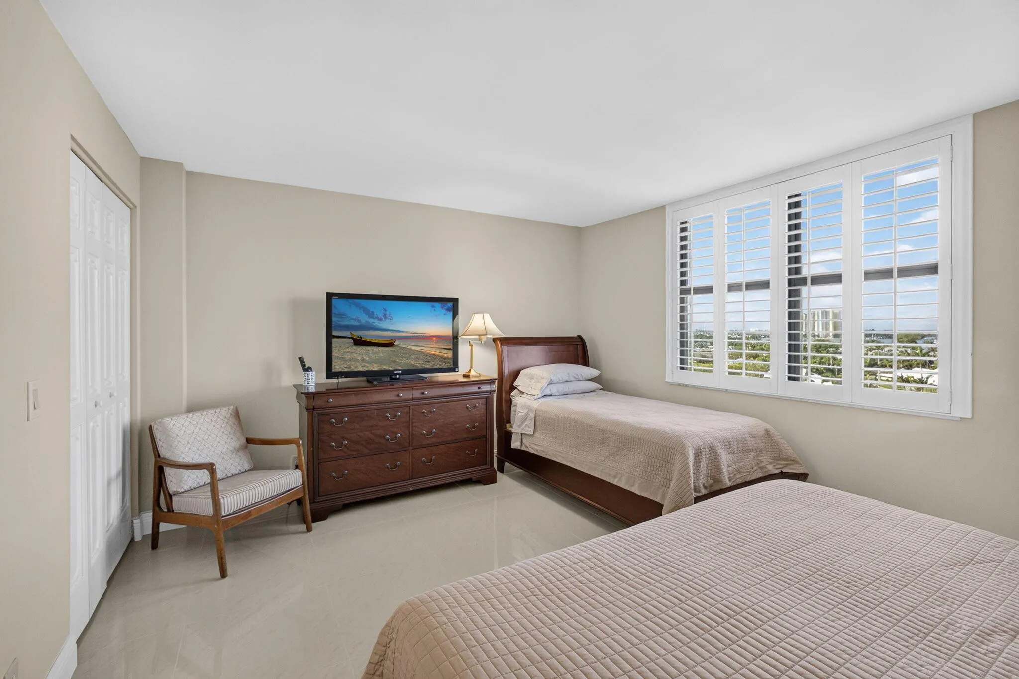 3400 N OCEAN Drive #807