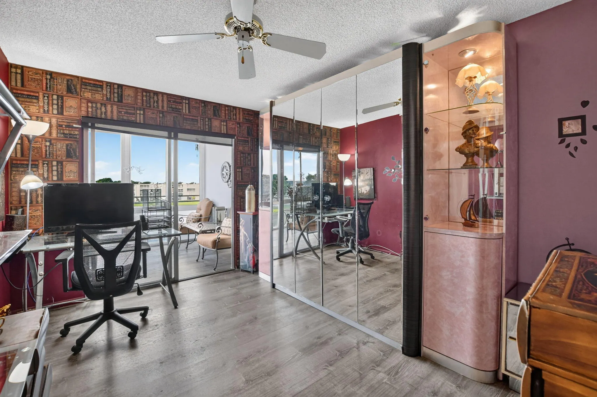 4075 Harwood F