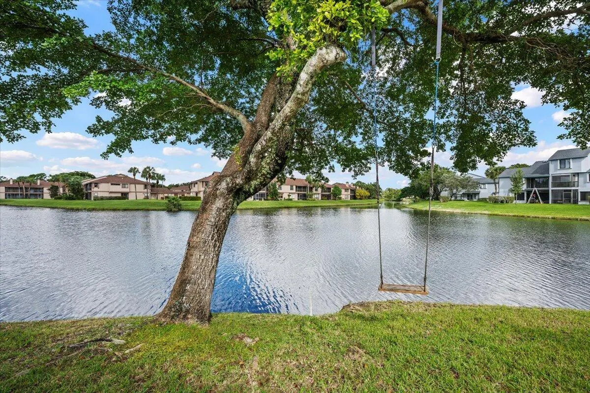 149 HARBOR LAKE Circle