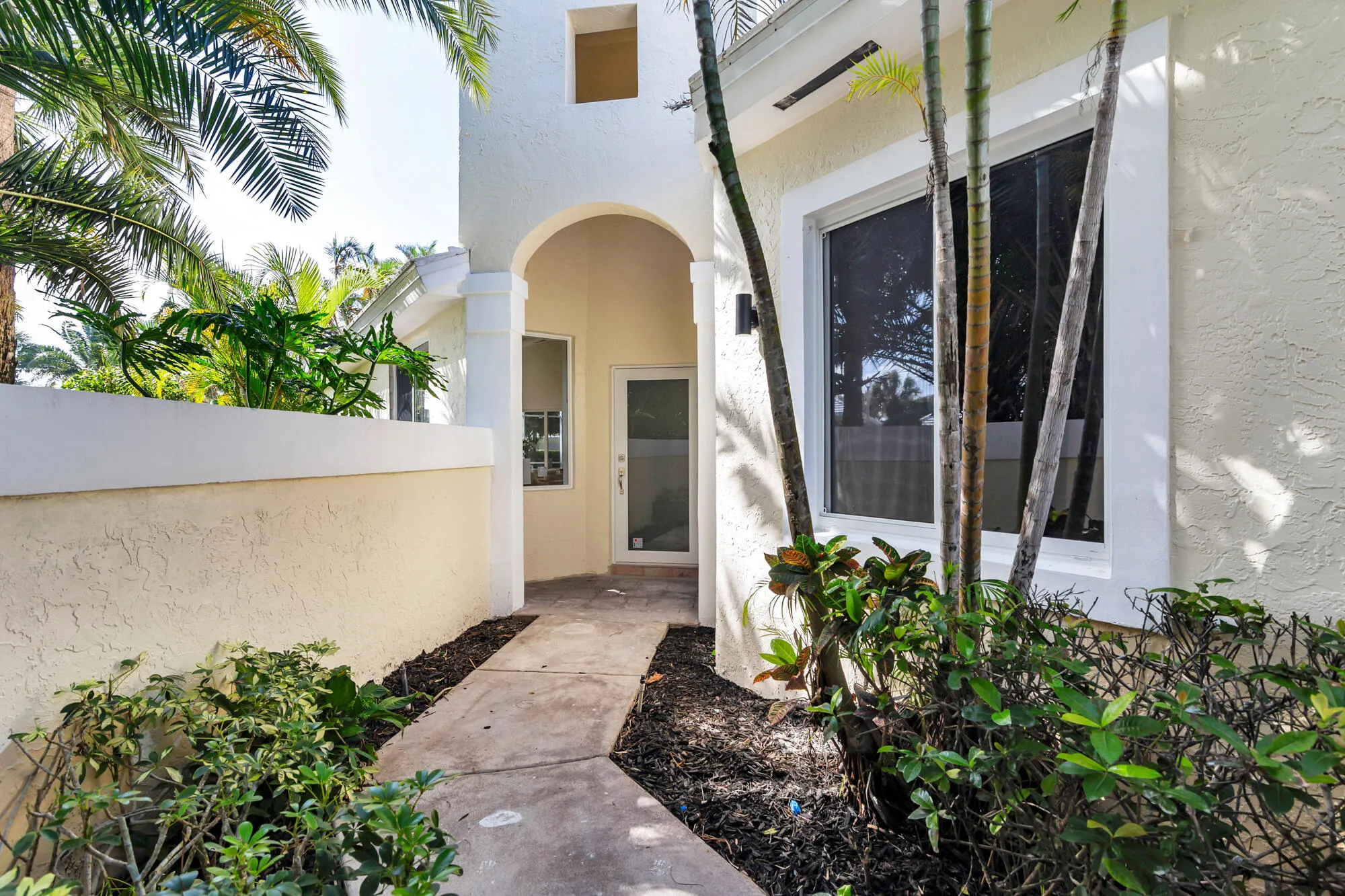 9106 Baybury Lane