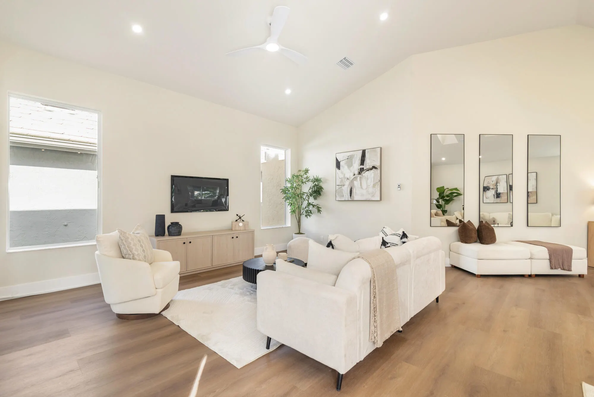 9106 Baybury Lane