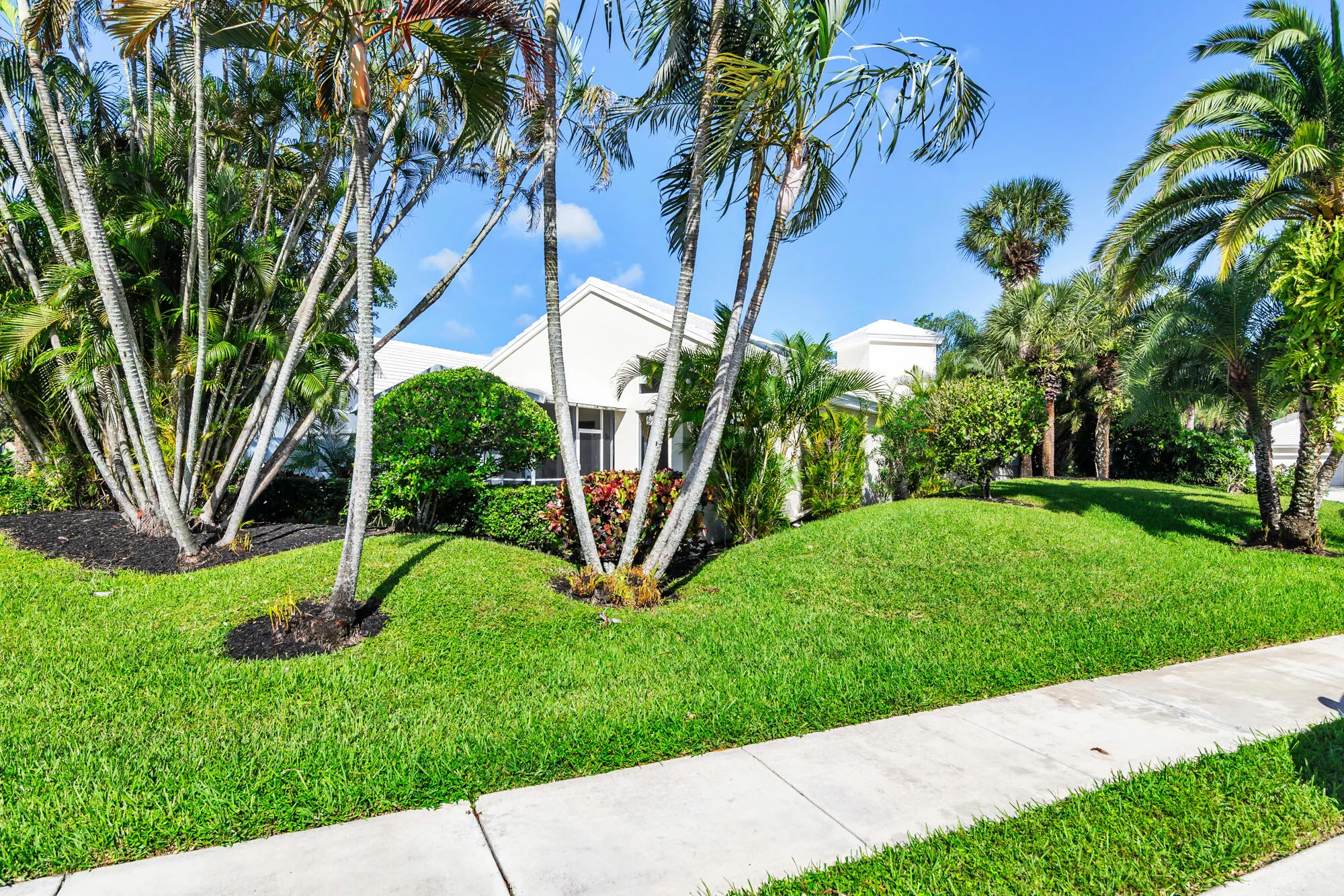 9106 Baybury Lane