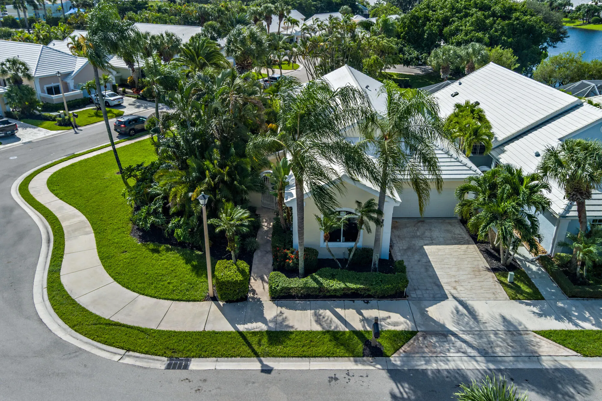 9106 Baybury Lane