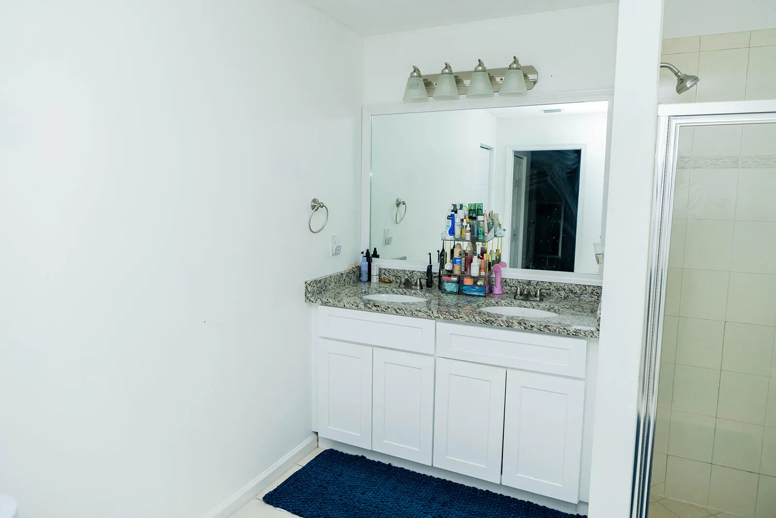5701 AZALEA Circle