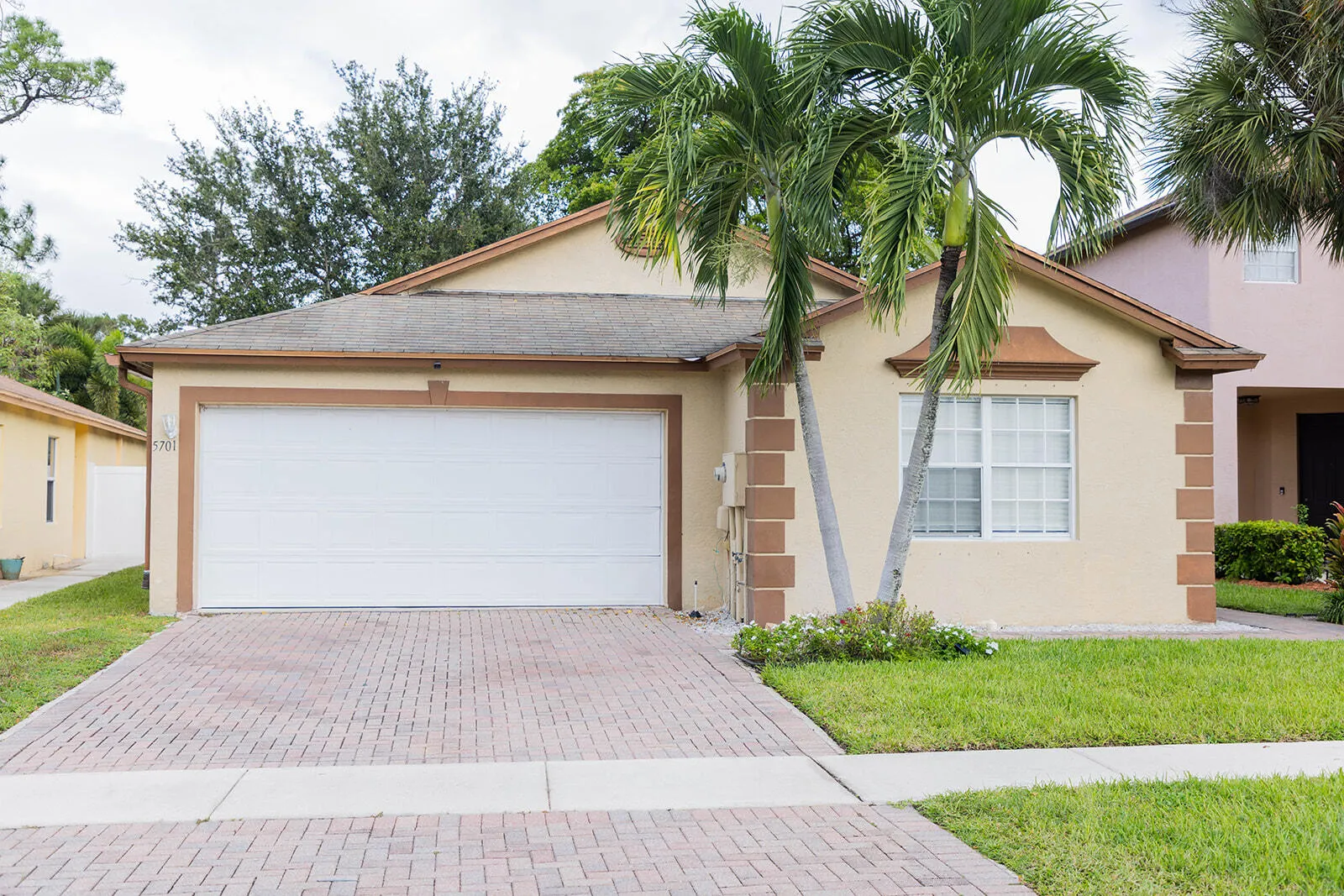 5701 AZALEA Circle