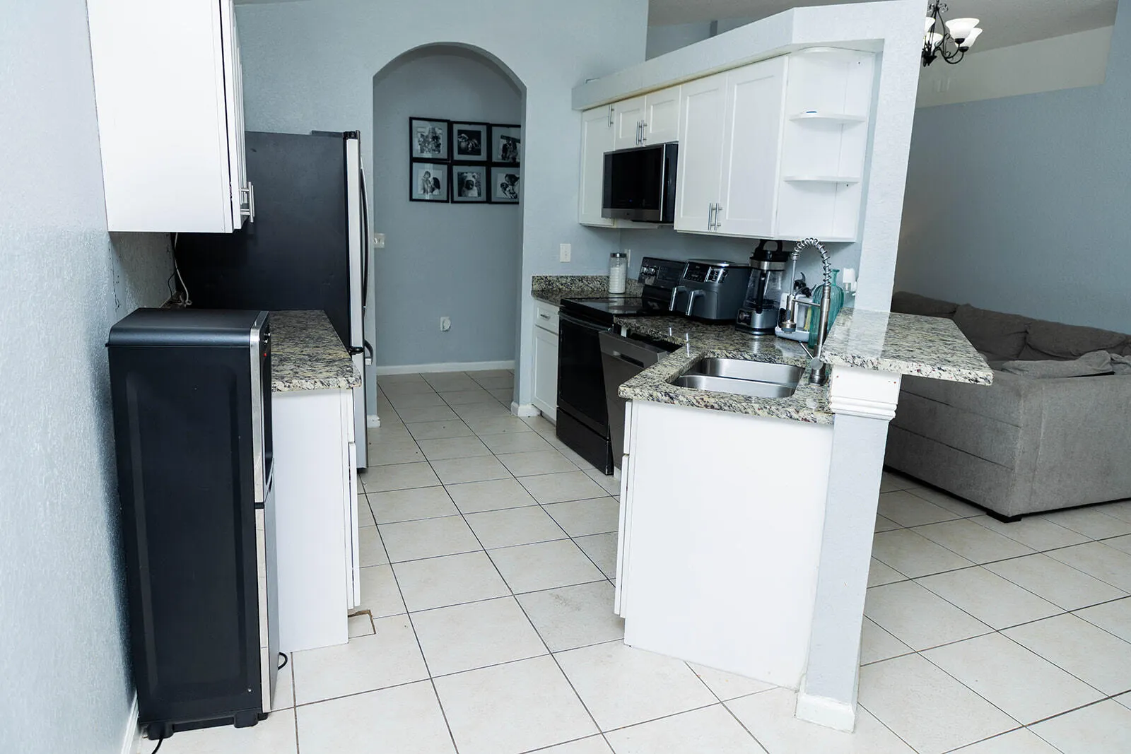 5701 AZALEA Circle