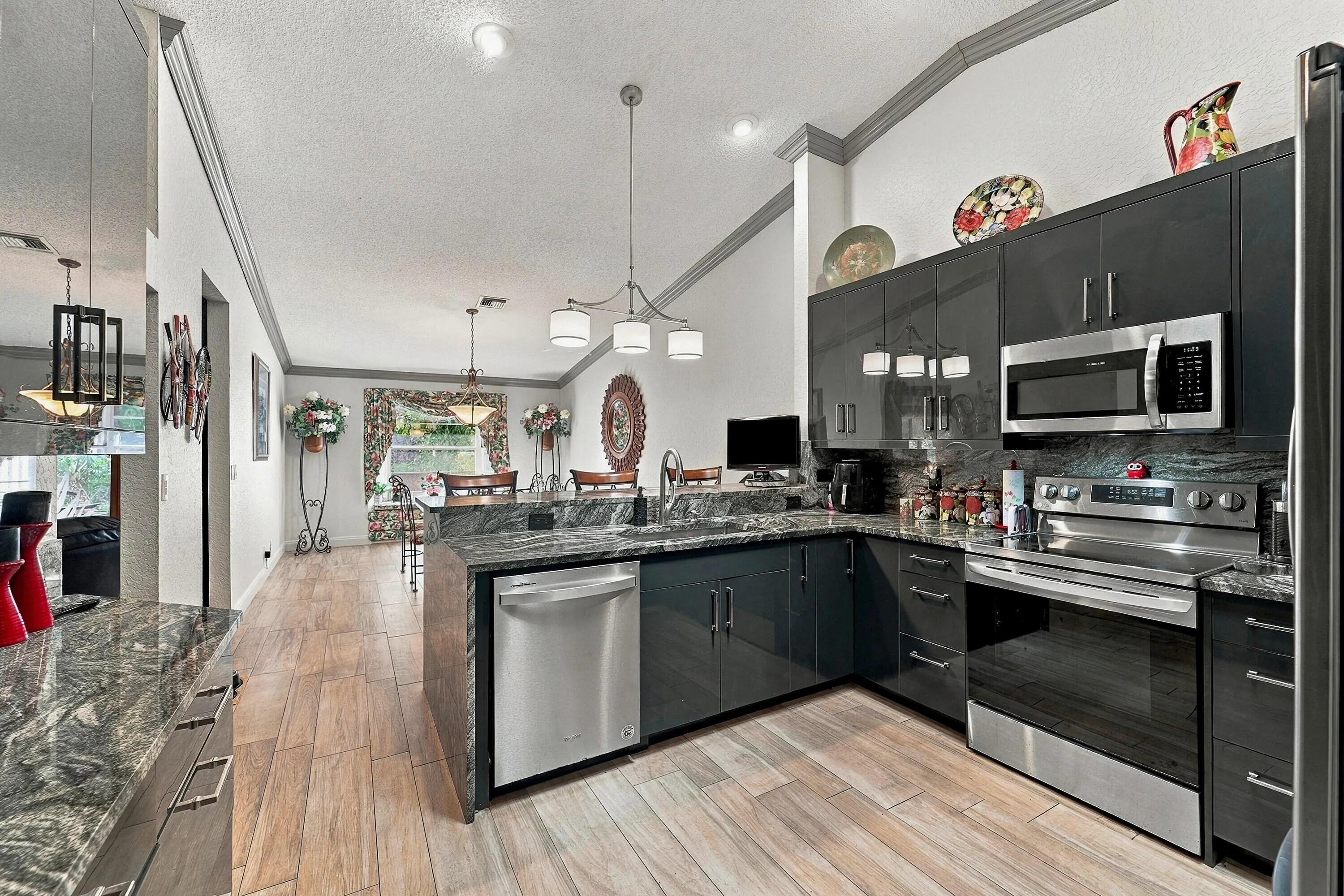 8291 LAKE CYPRESS Road