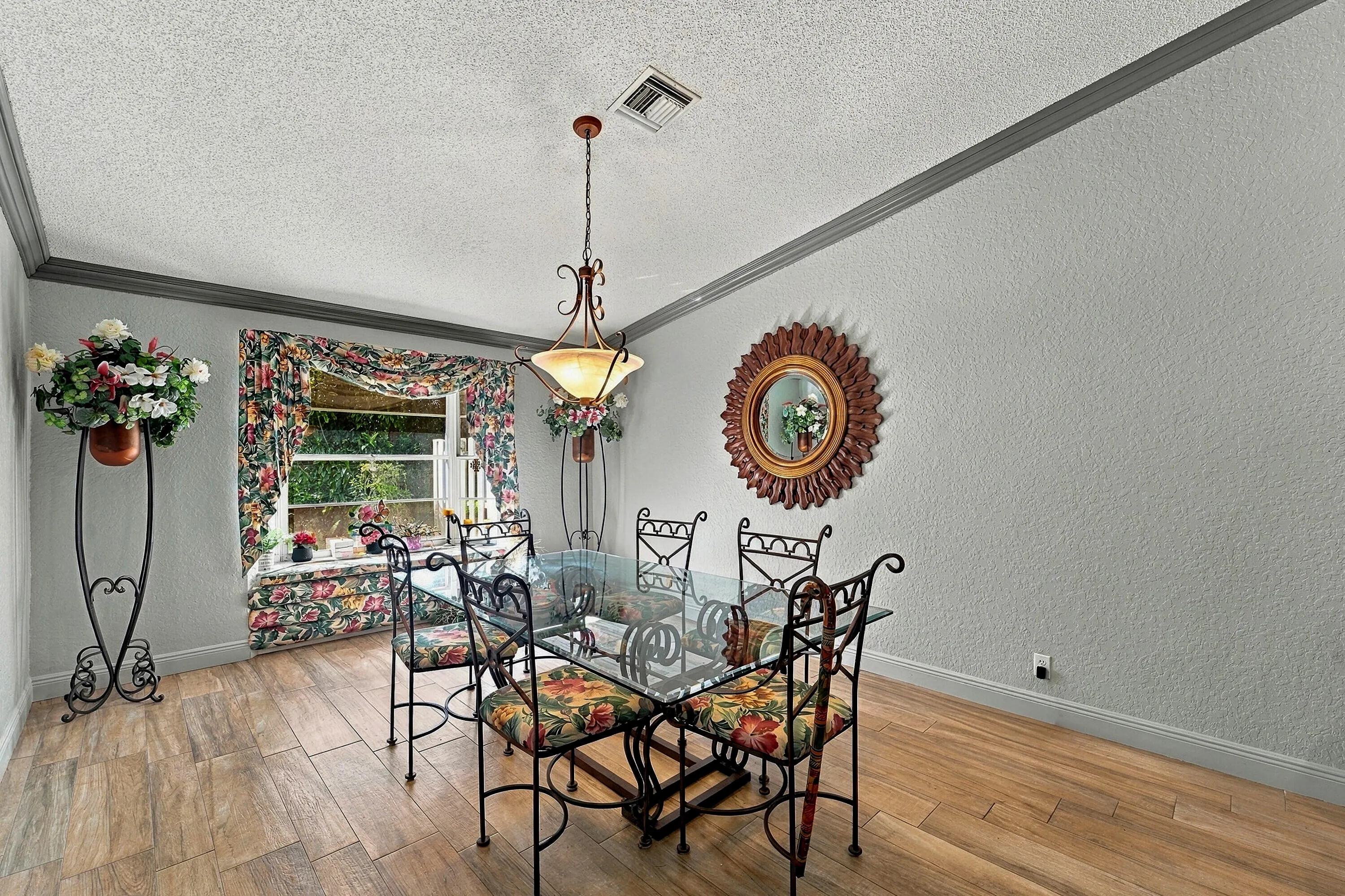 8291 LAKE CYPRESS Road