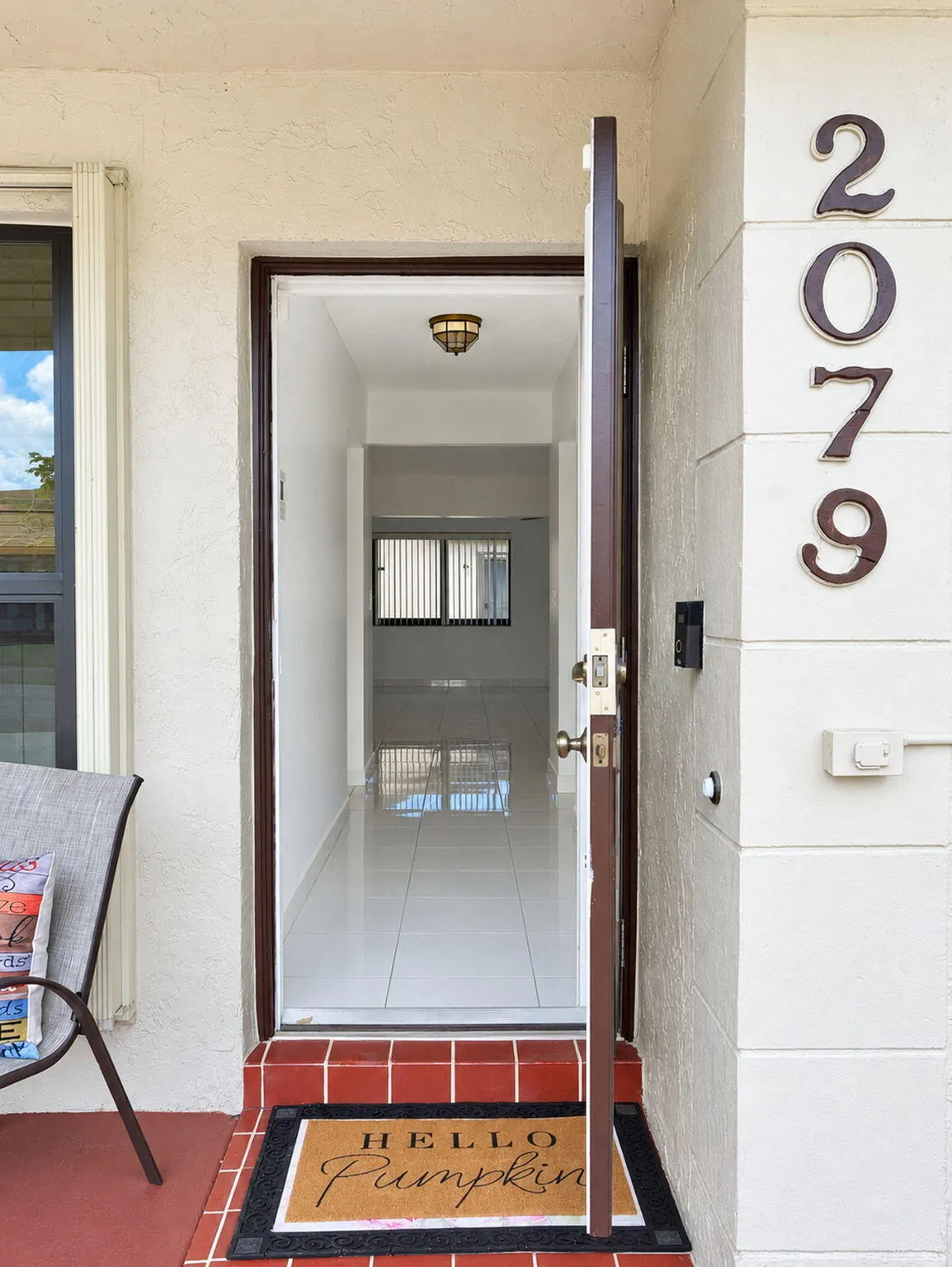 2079 SW 16TH Circle