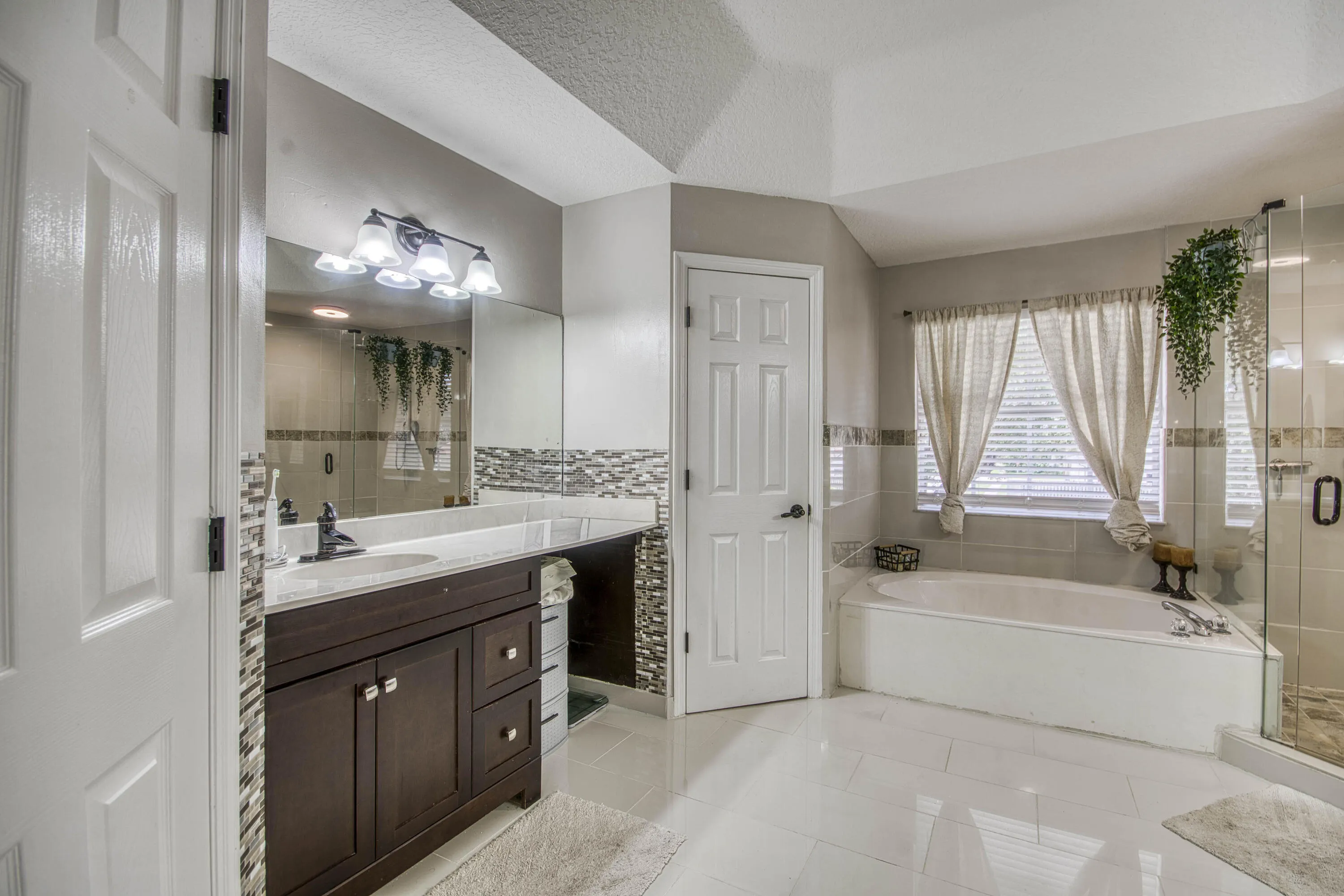 7621 Brunson Circle