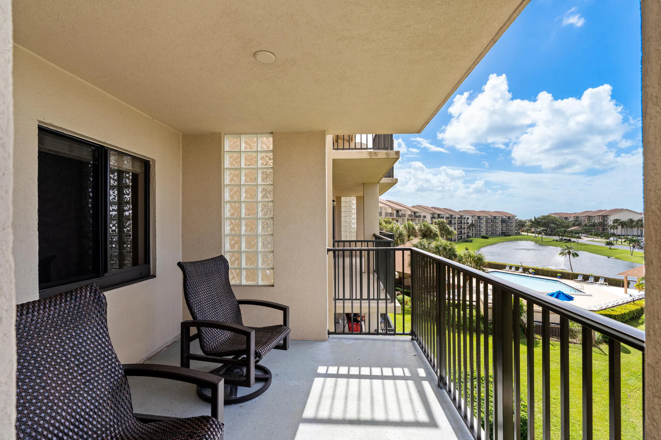 601 SEAFARER Circle #405