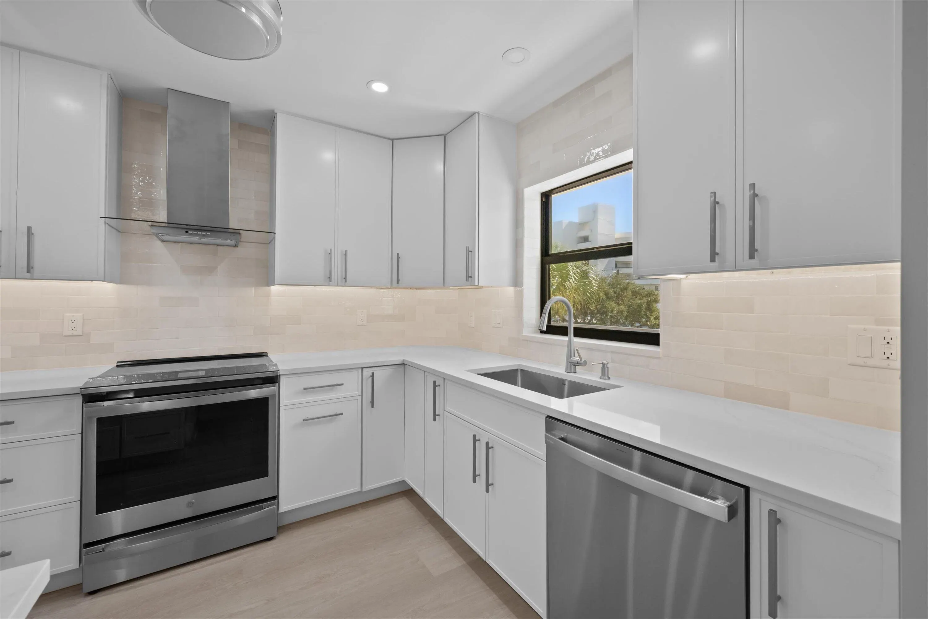 200 Intracoastal Place #306