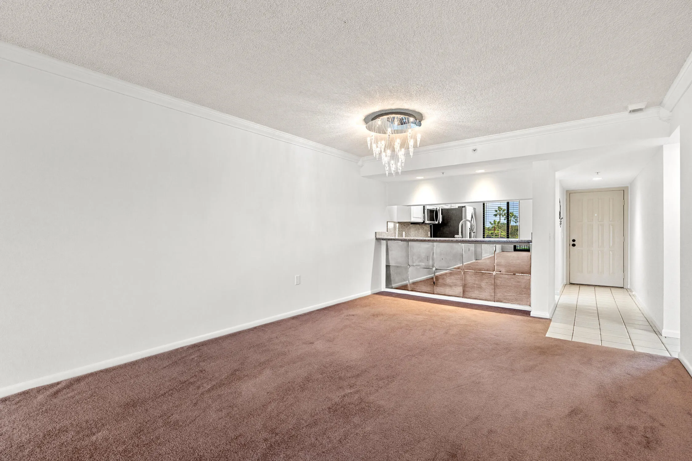 601 SEAFARER Circle #405