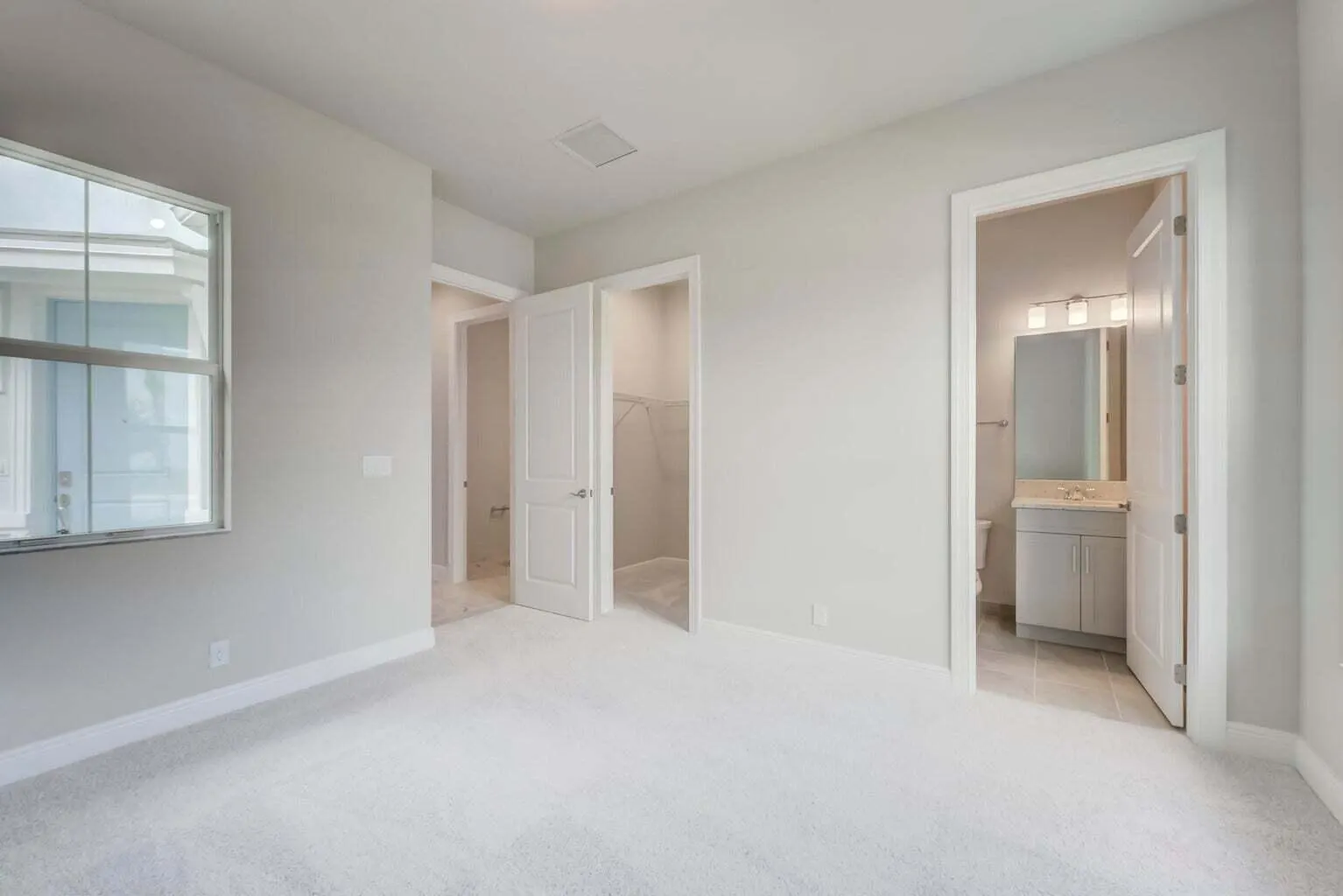 9296 Crestview Circle