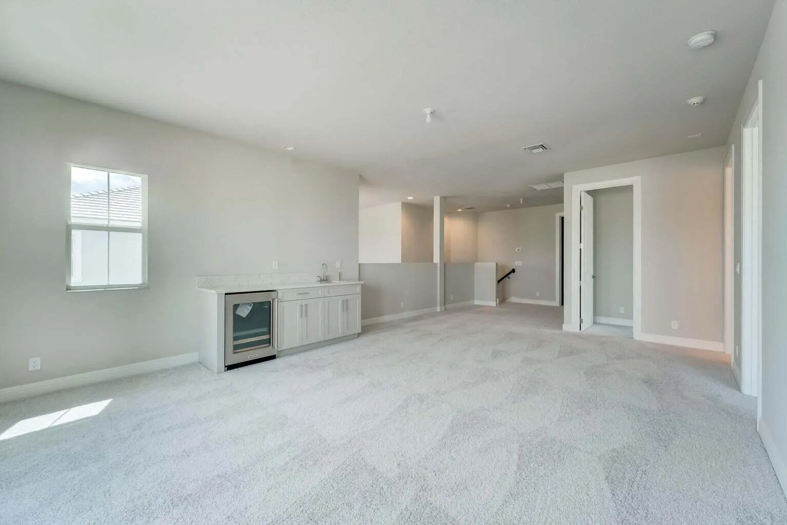 9296 Crestview Circle