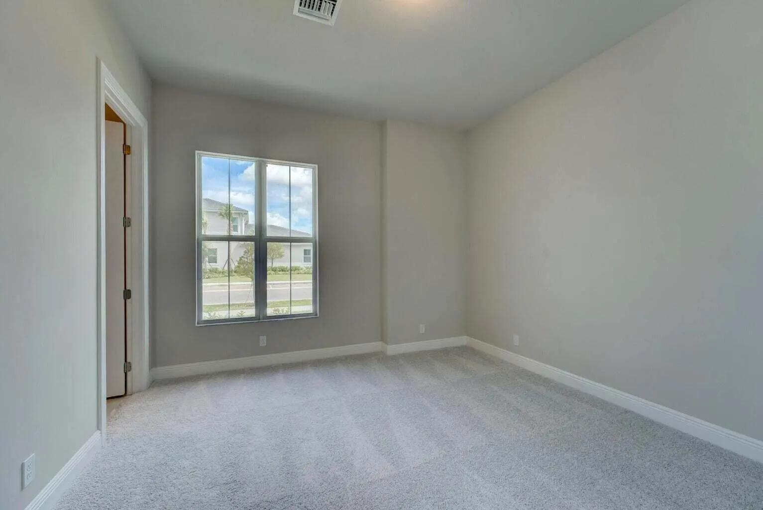 9296 Crestview Circle