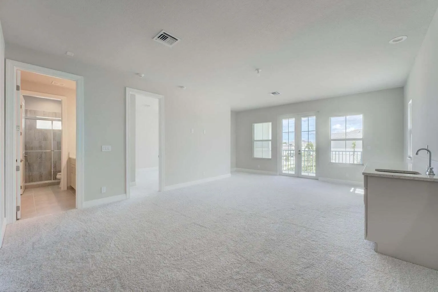 9296 Crestview Circle
