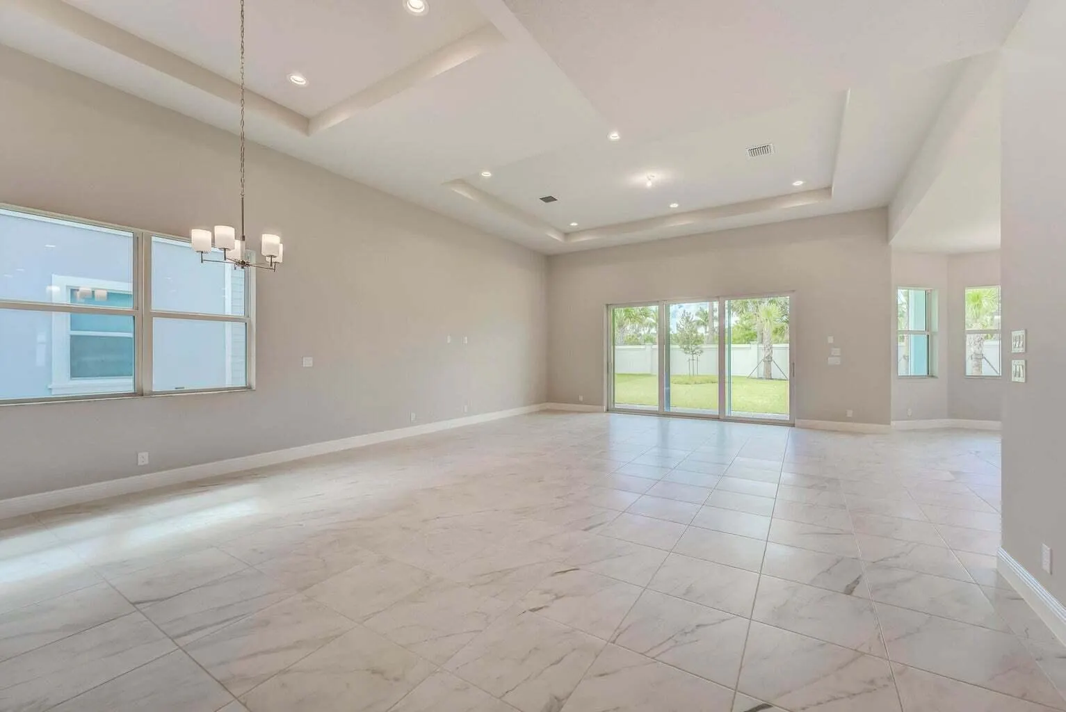 9296 Crestview Circle
